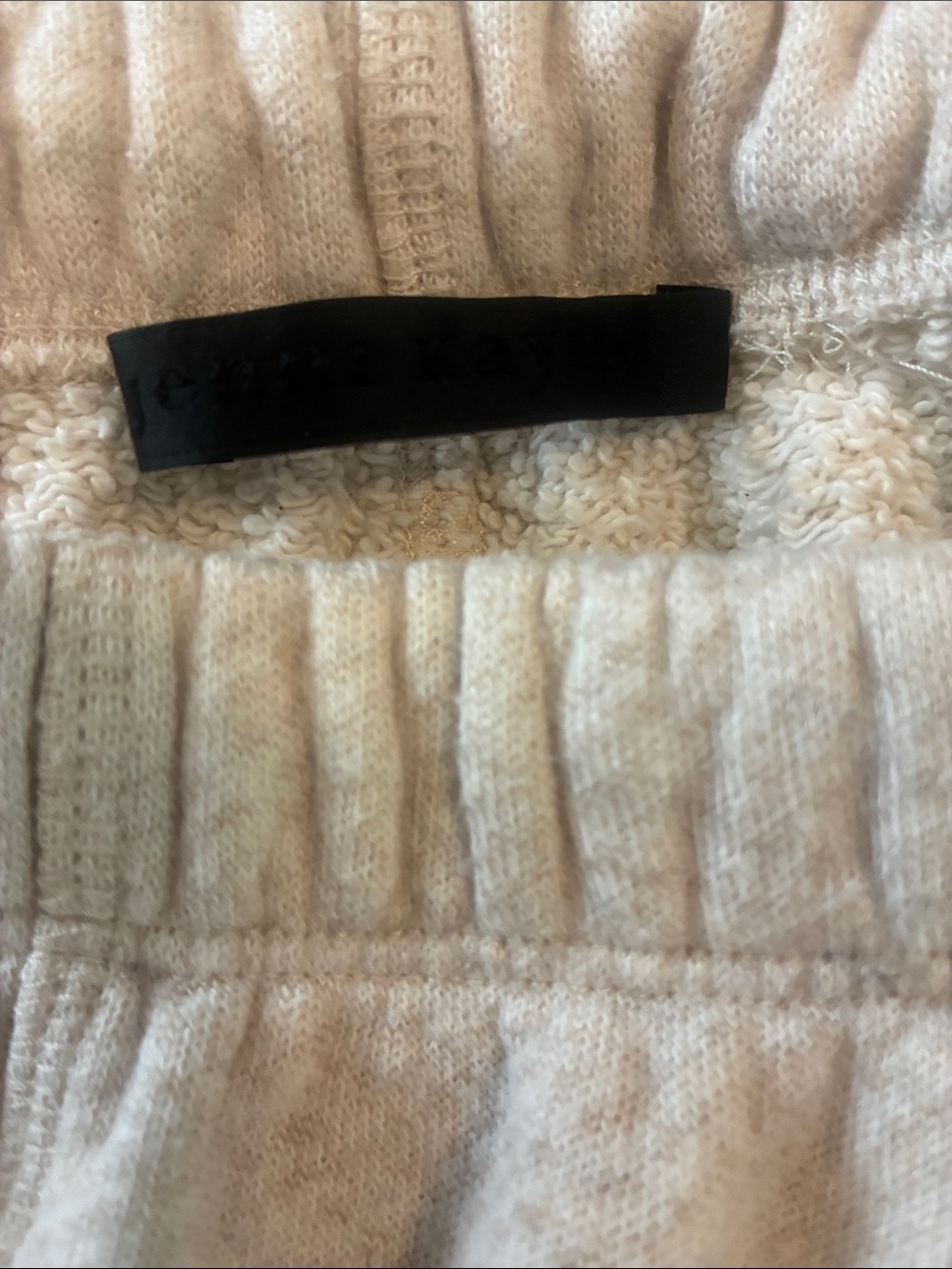 Jenni Kayne Neutral Sweatshirt/Jogger Set - Picture 8 of 8